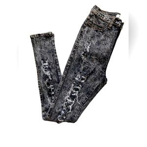 Super High Waisted Distressed Jeans